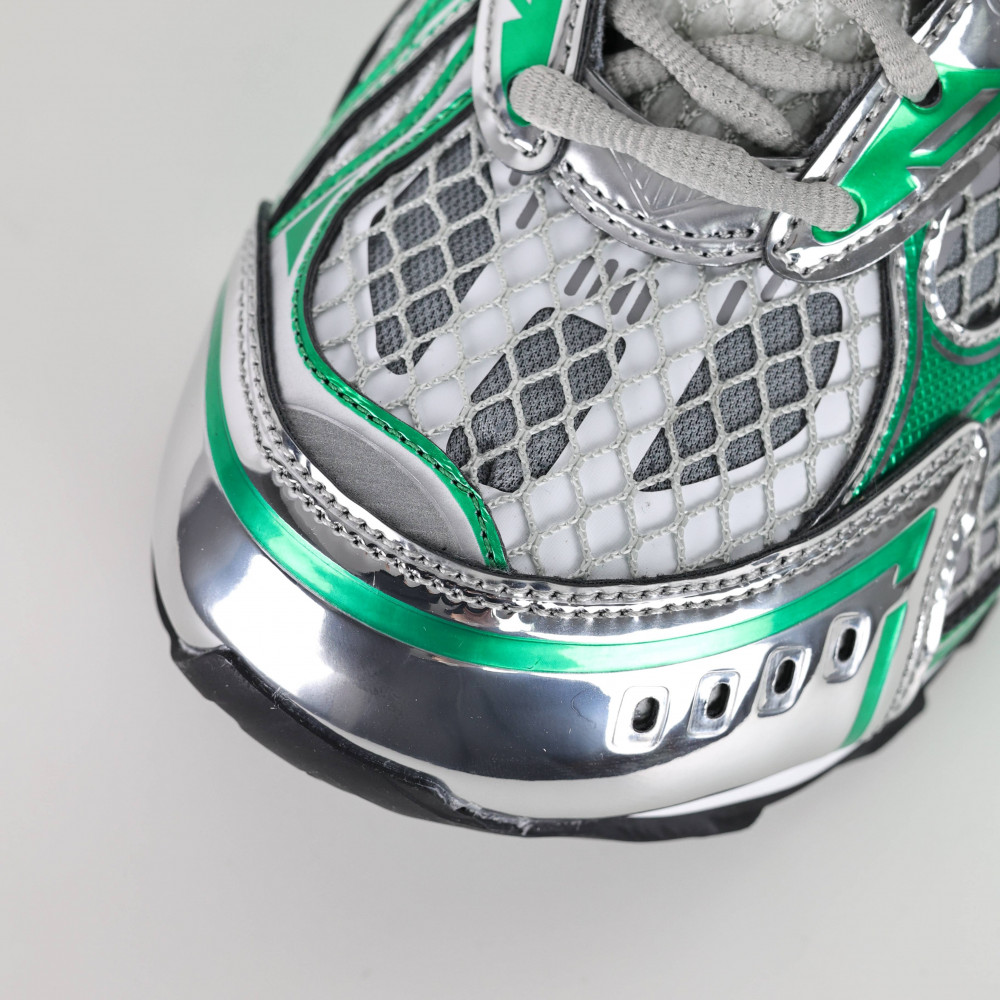 Orbit Sneaker