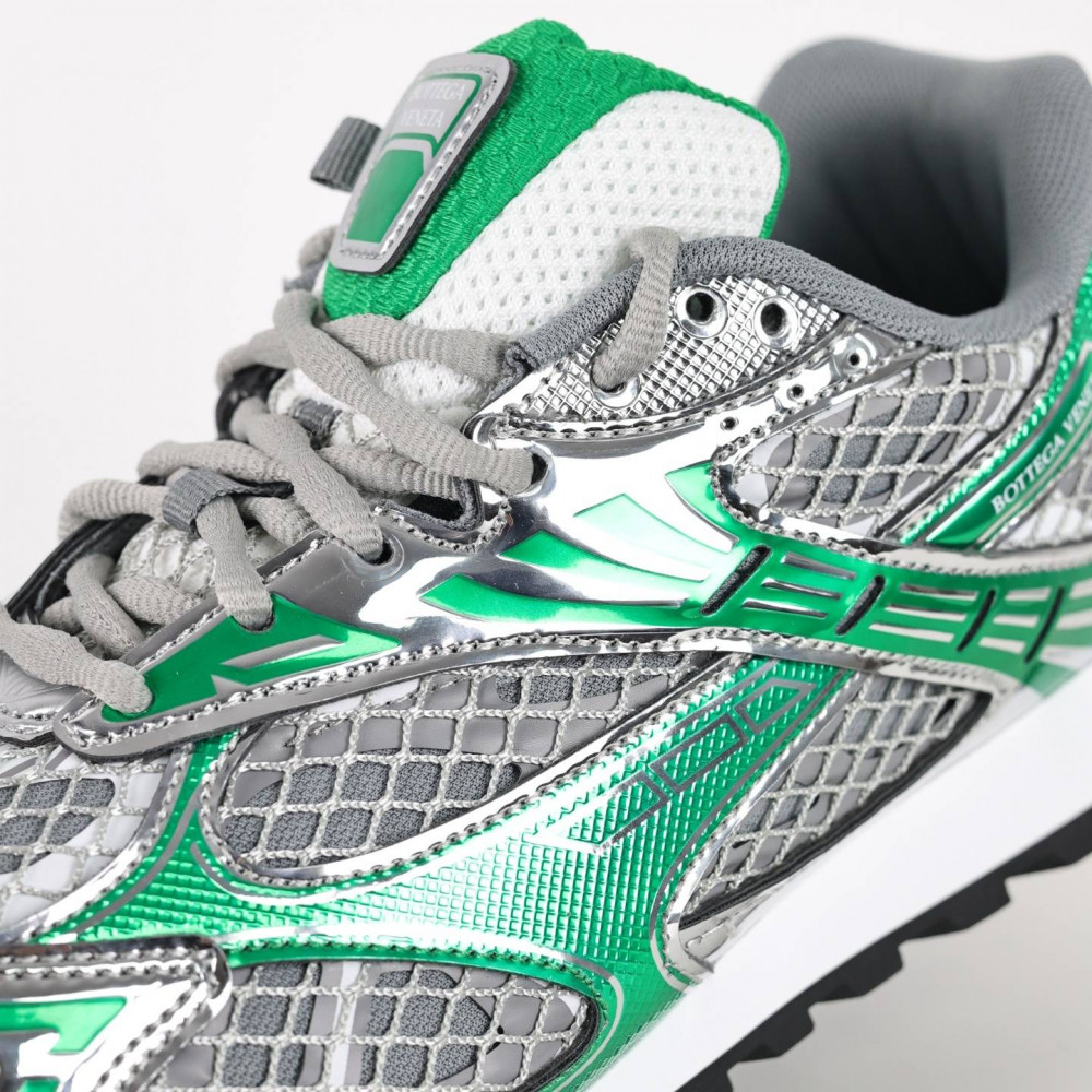 Orbit Sneaker
