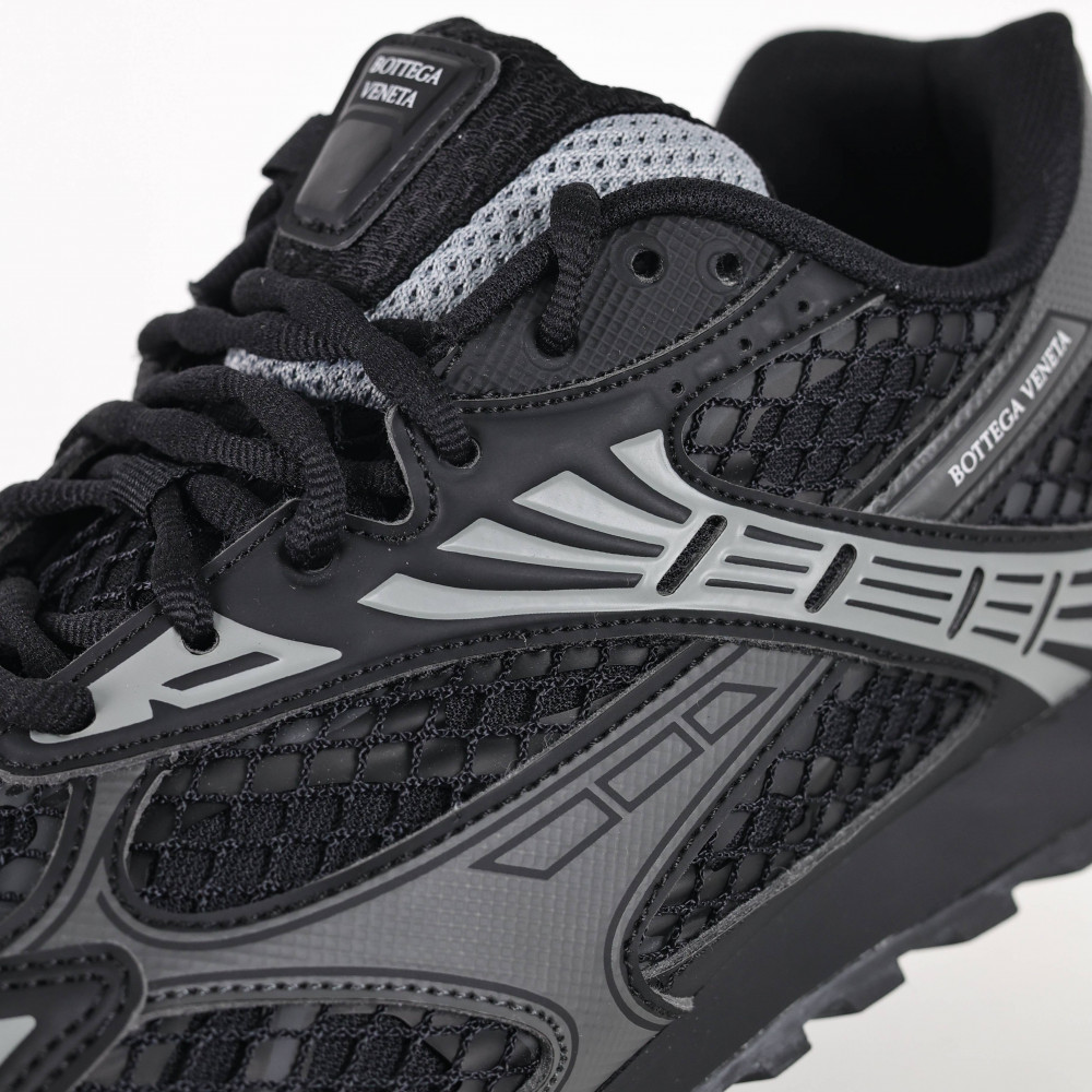 Orbit Sneaker Orbit Sneaker