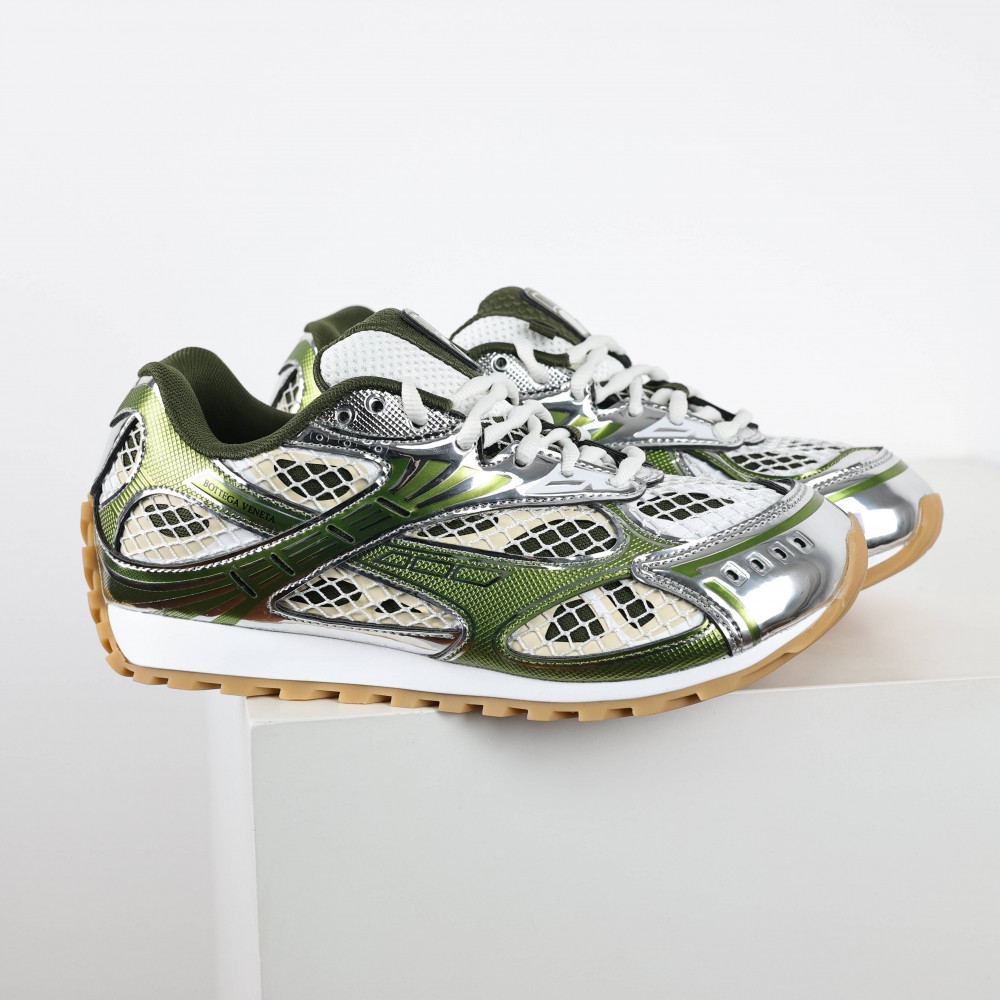 Orbit Sneaker