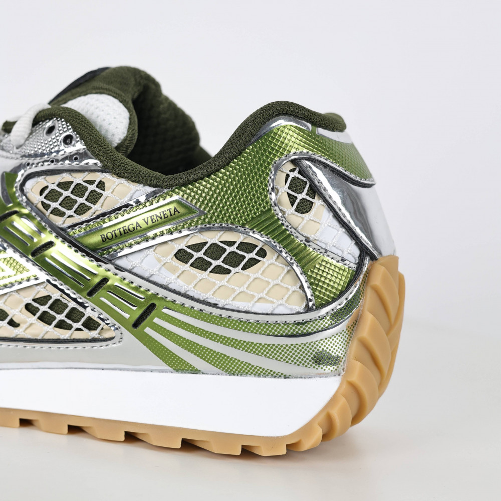 Orbit Sneaker