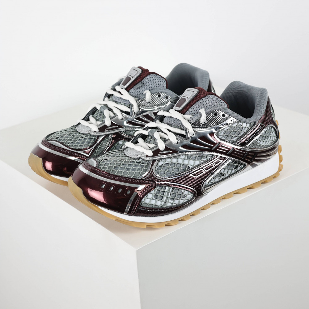 Orbit Sneaker
