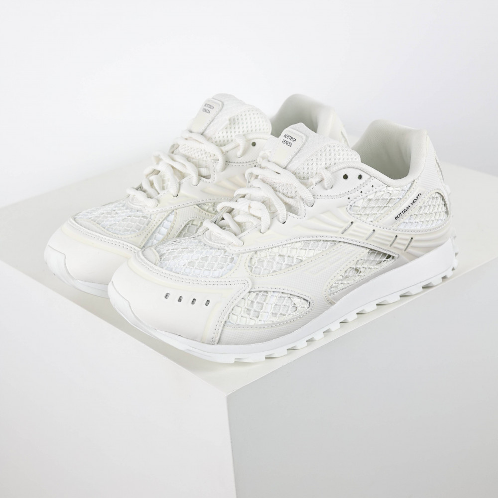Orbit Sneaker
