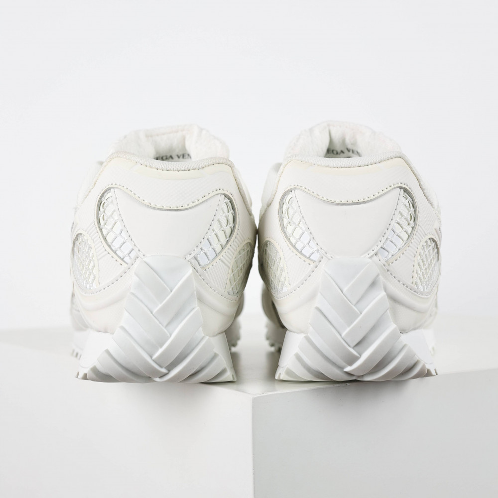 Orbit Sneaker
