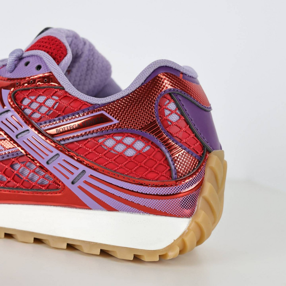 Orbit Sneaker