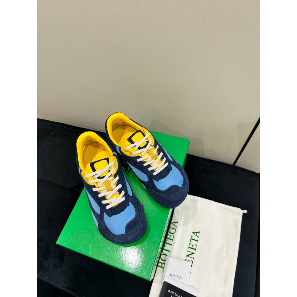Orbit Sneaker Orbit Sneaker