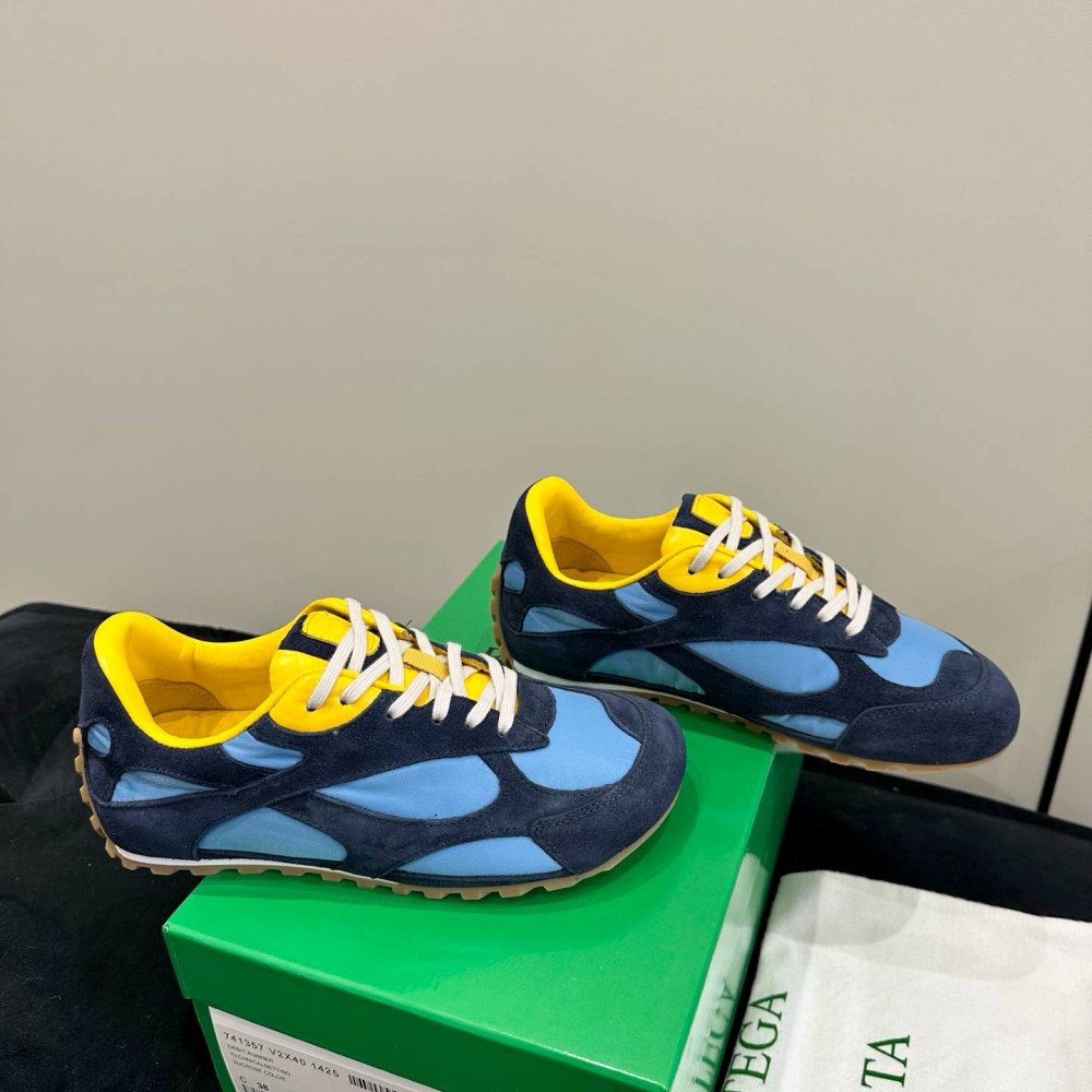 Orbit Sneaker Orbit Sneaker