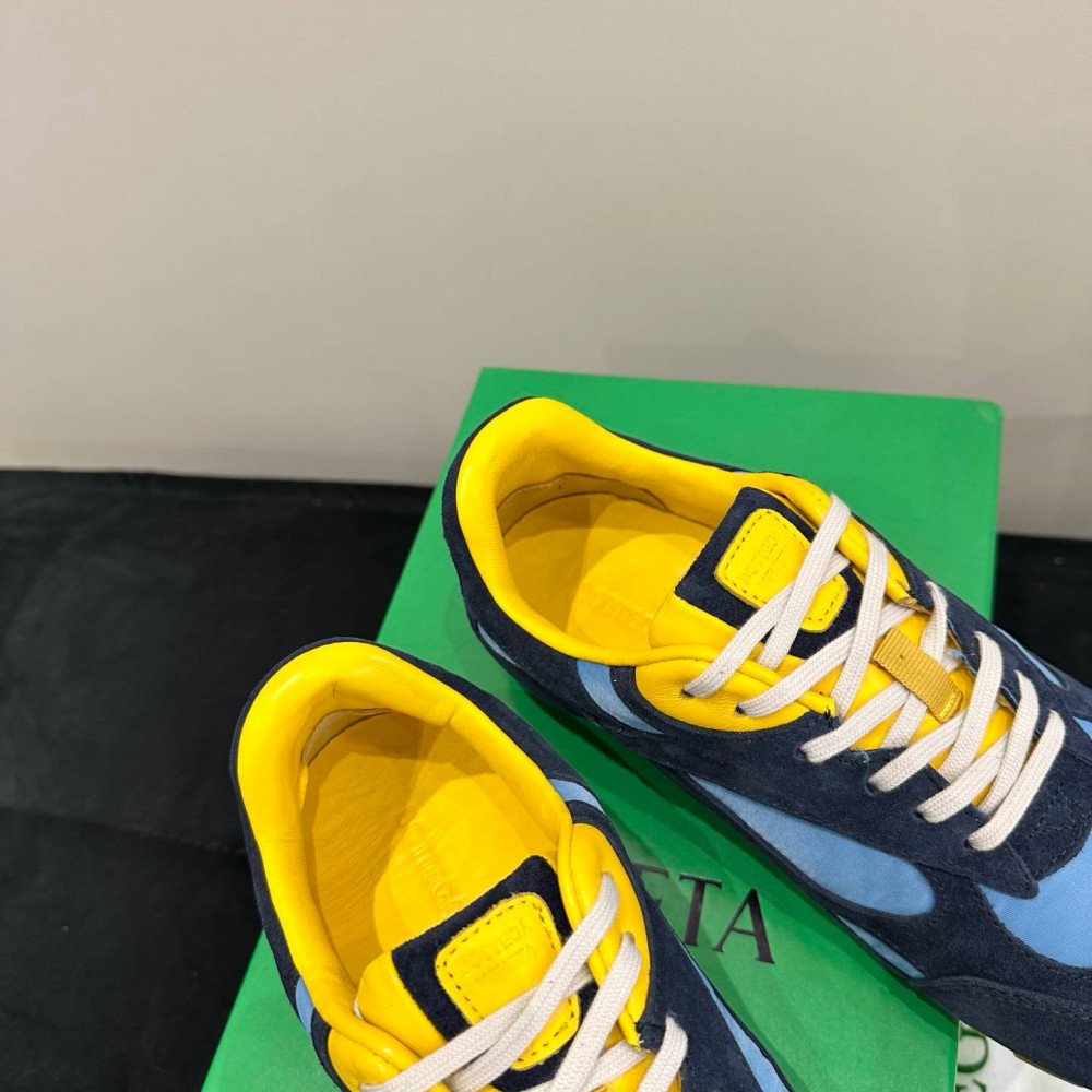 Orbit Sneaker Orbit Sneaker