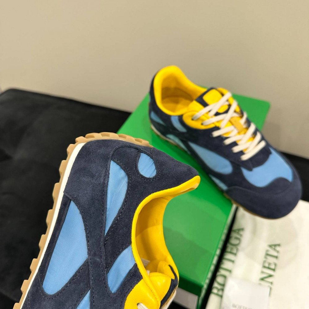 Orbit Sneaker Orbit Sneaker