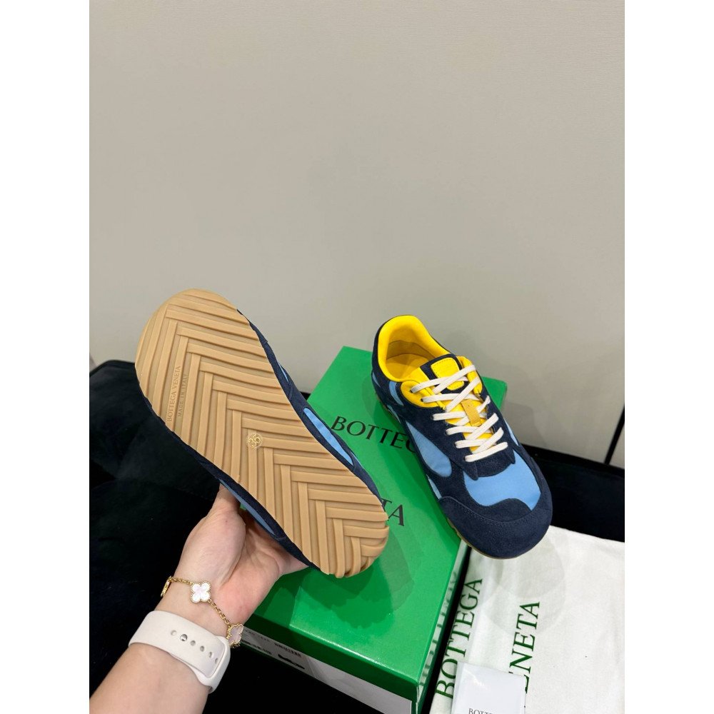 Orbit Sneaker Orbit Sneaker