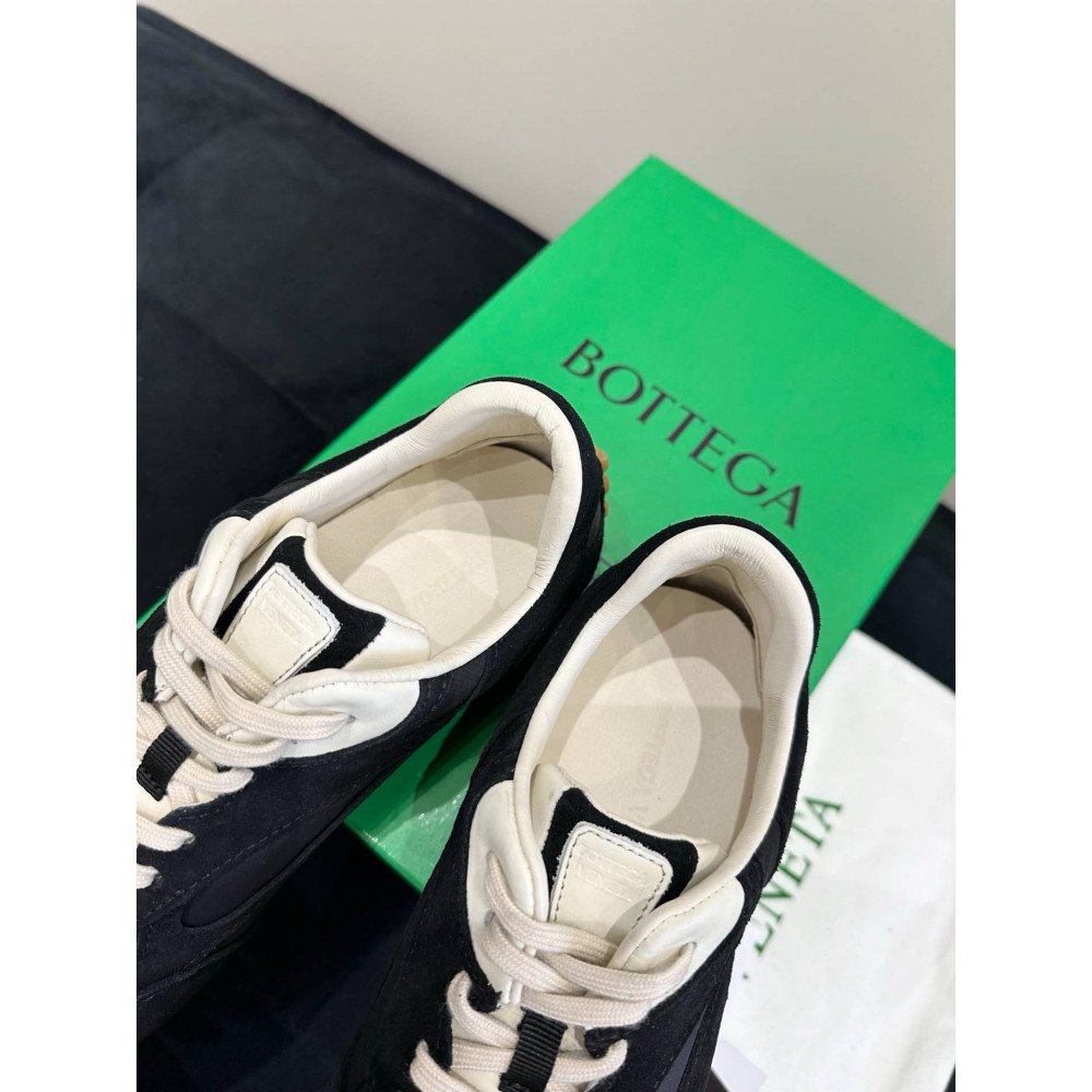 Orbit Sneaker Orbit Sneaker