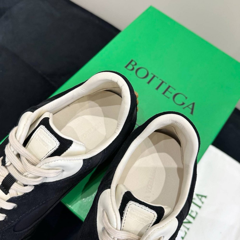 Orbit Sneaker Orbit Sneaker