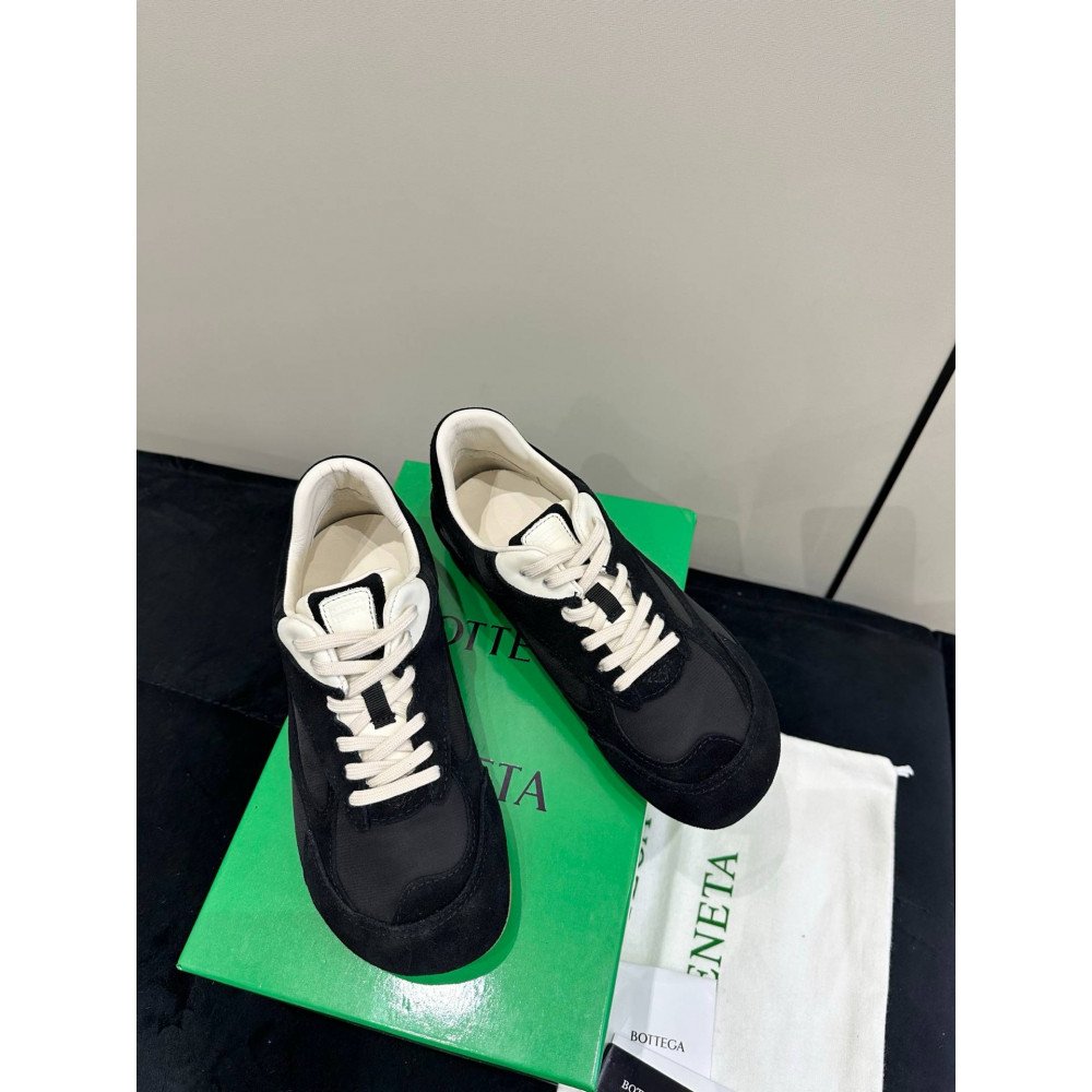 Orbit Sneaker Orbit Sneaker