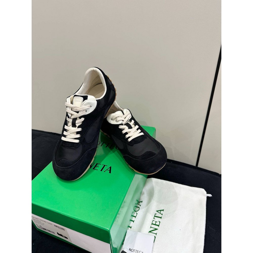 Orbit Sneaker Orbit Sneaker
