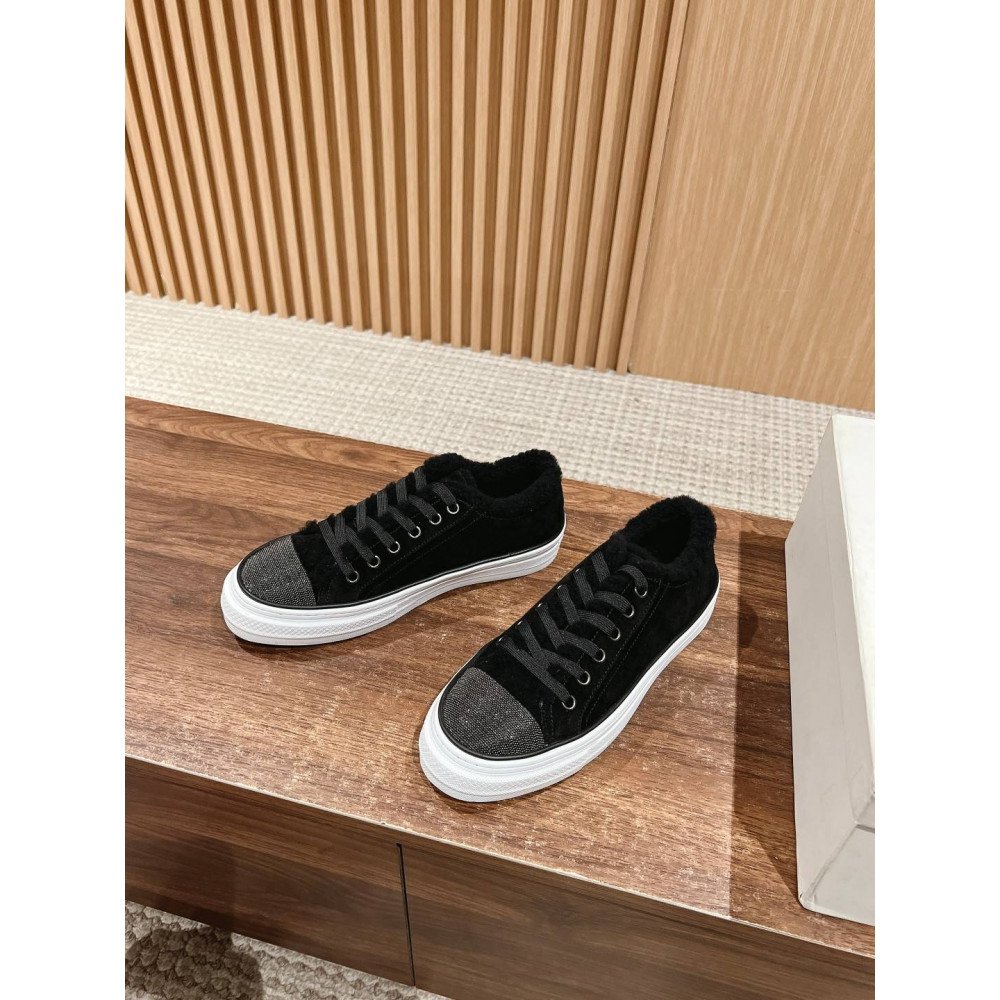 Sneakers Sneakers