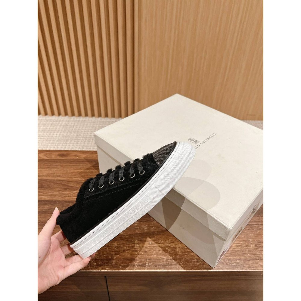 Sneakers Sneakers