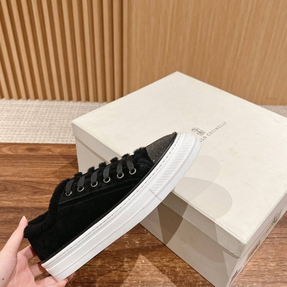 Sneakers Sneakers