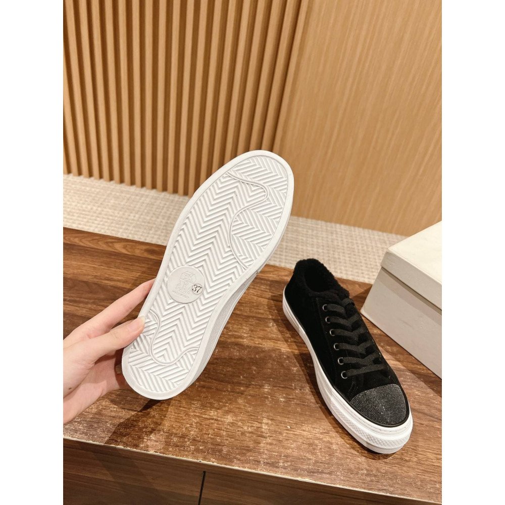 Sneakers Sneakers