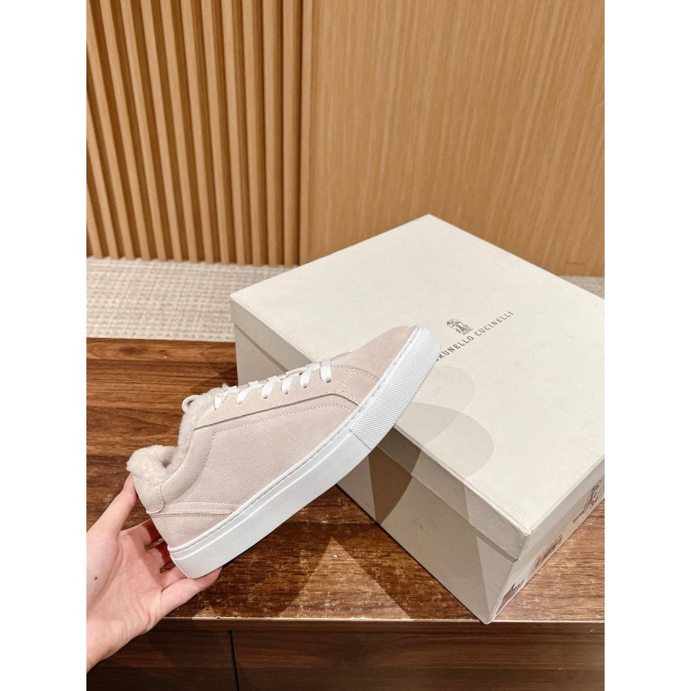Sneakers Sneakers