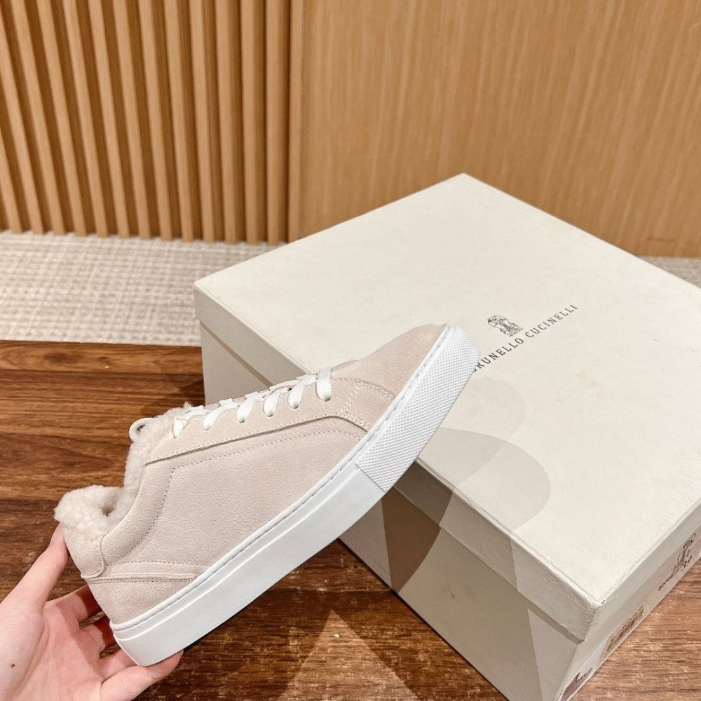 Sneakers Sneakers