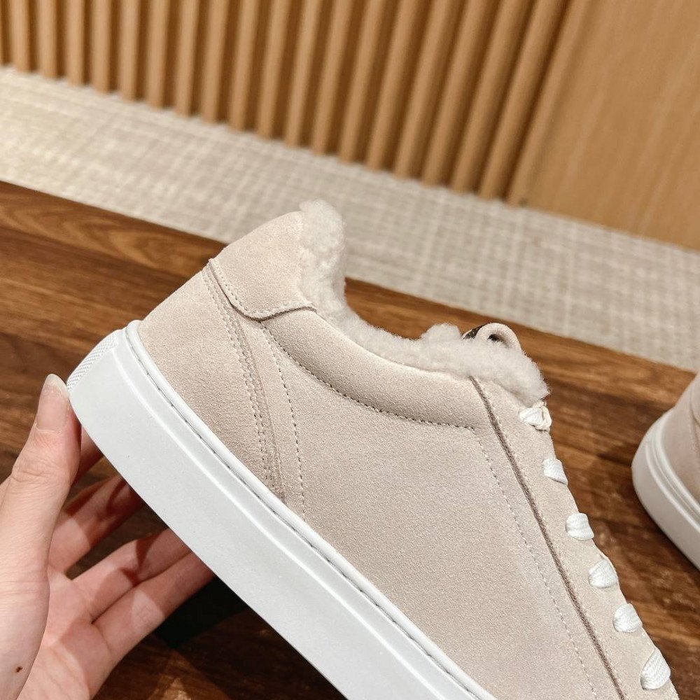 Sneakers Sneakers