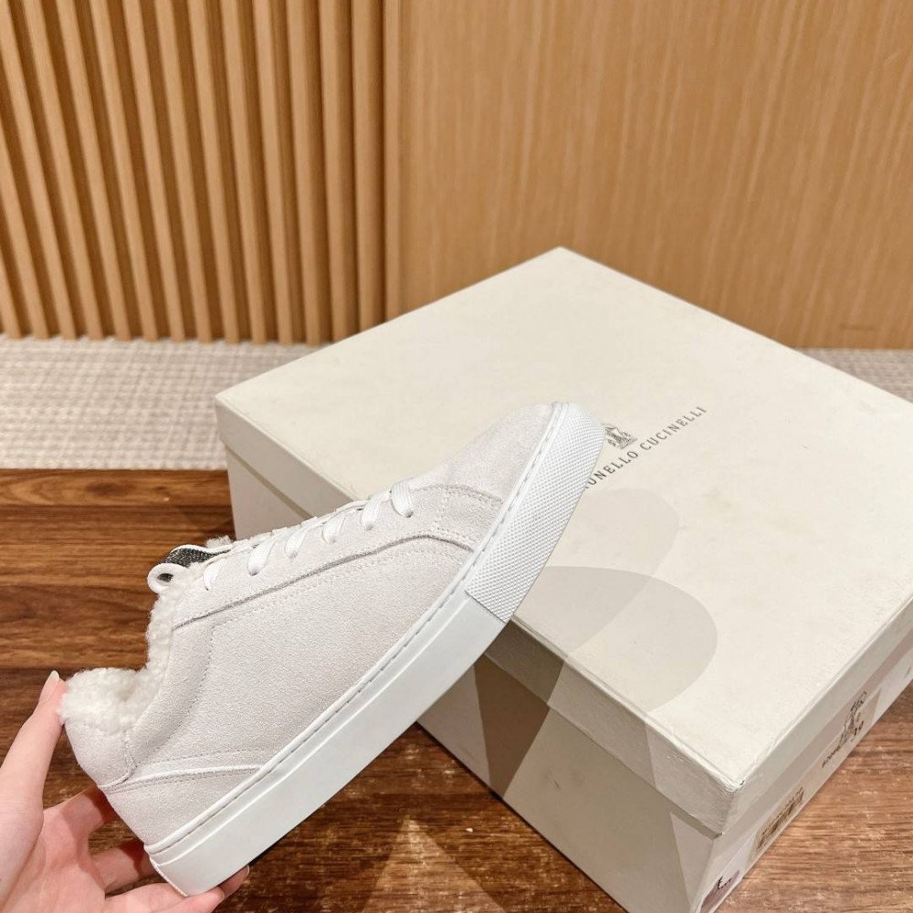 Sneakers Sneakers