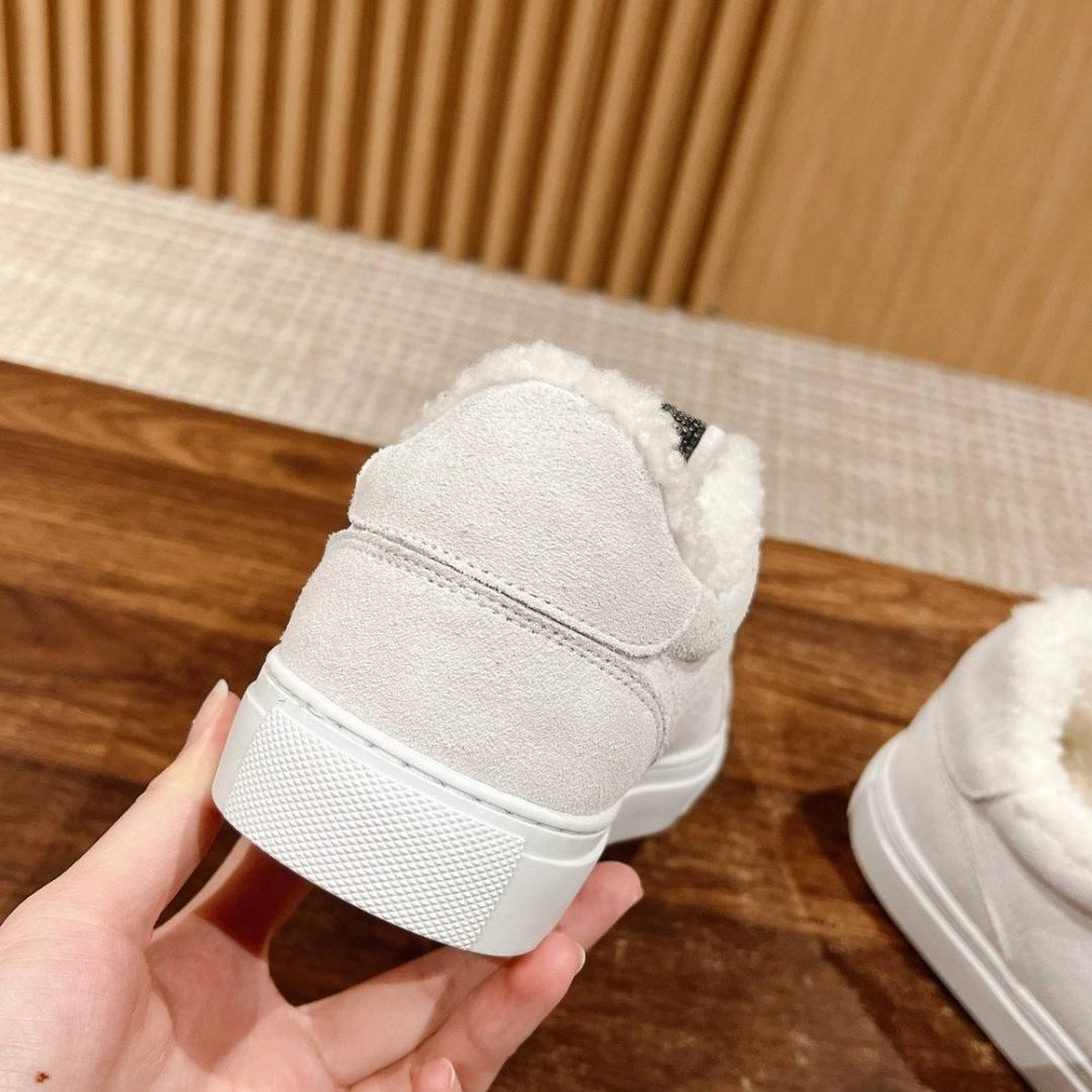 Sneakers Sneakers