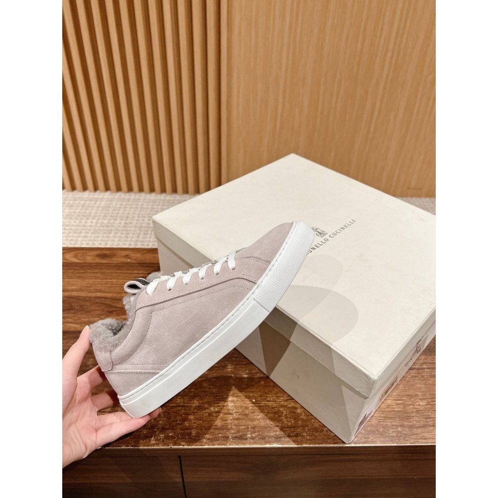 Sneakers Sneakers