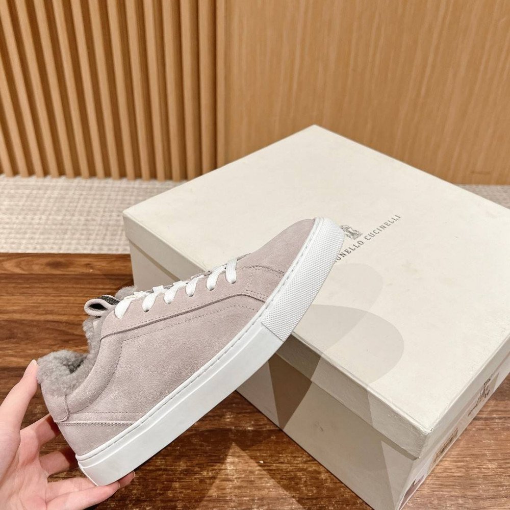 Sneakers Sneakers
