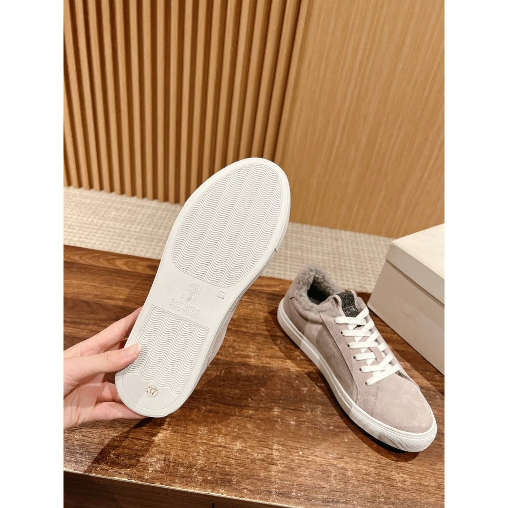 Sneakers Sneakers