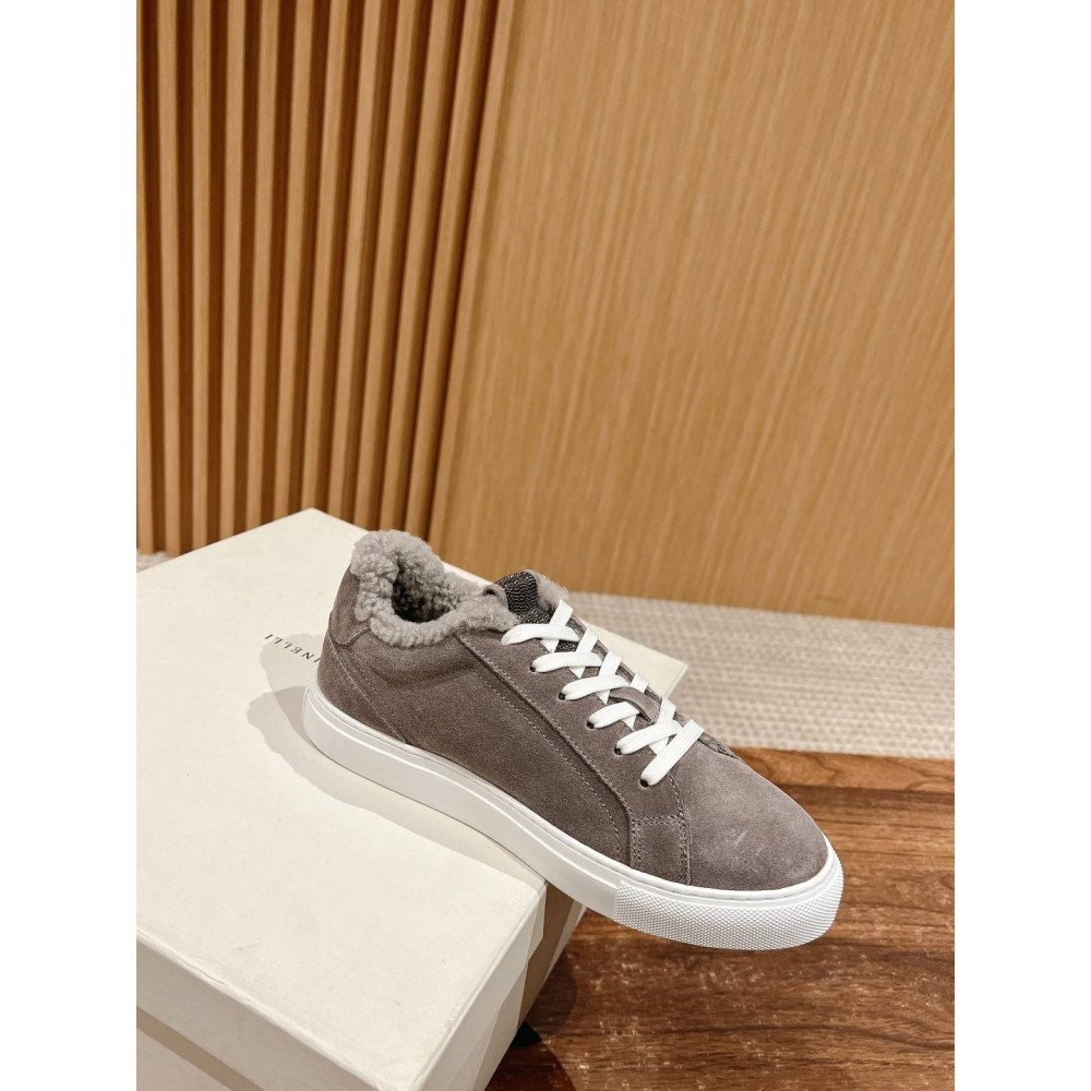 Sneakers Sneakers