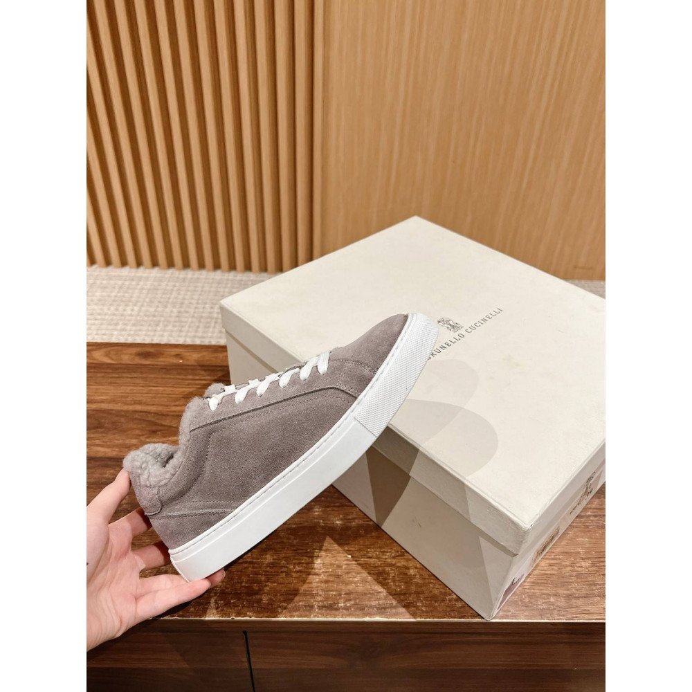 Sneakers Sneakers
