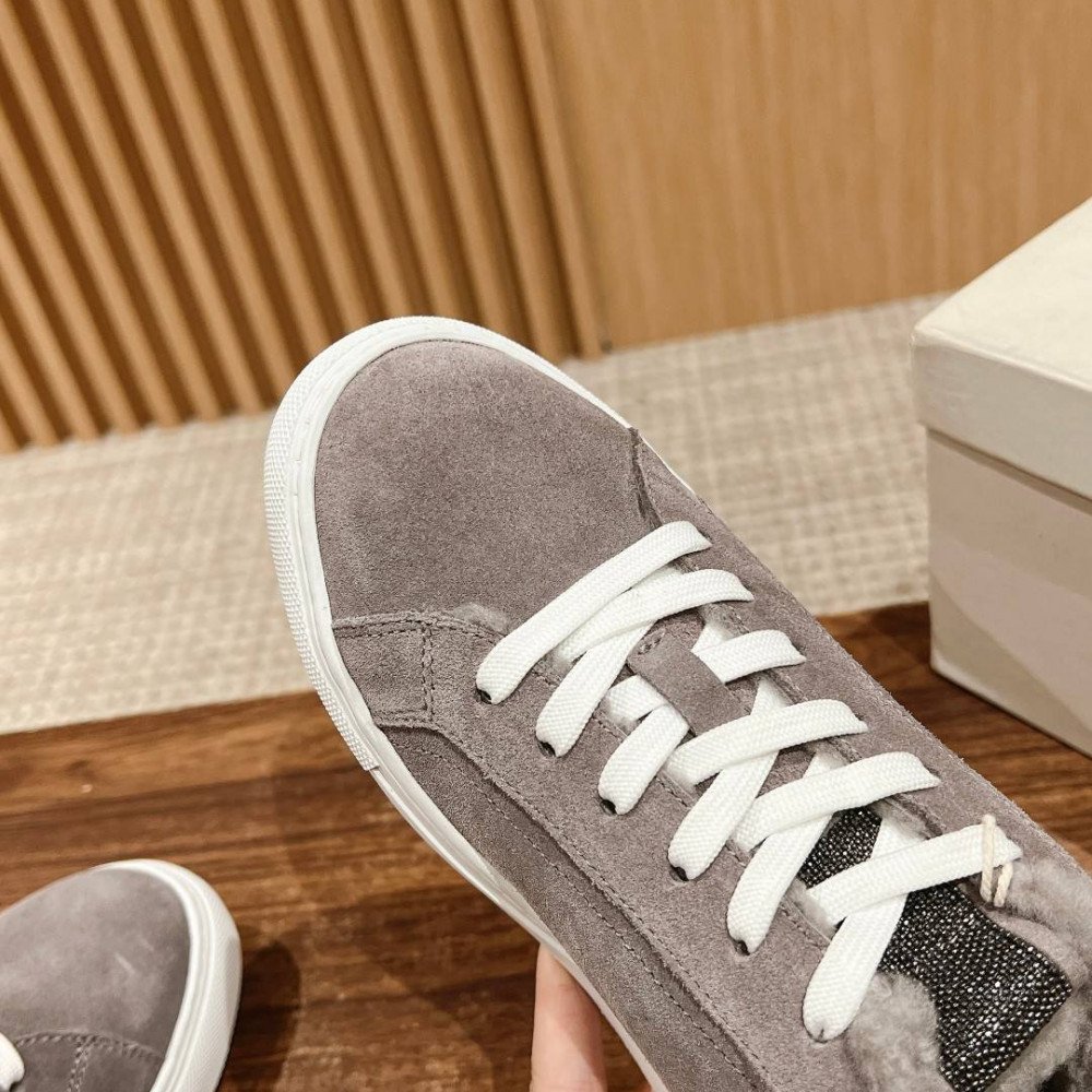 Sneakers Sneakers