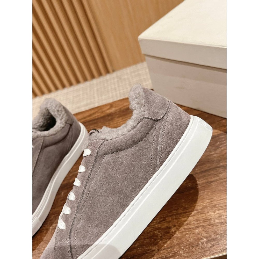 Sneakers Sneakers