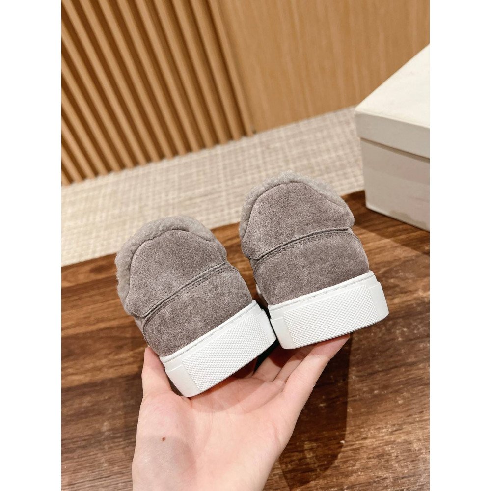 Sneakers Sneakers