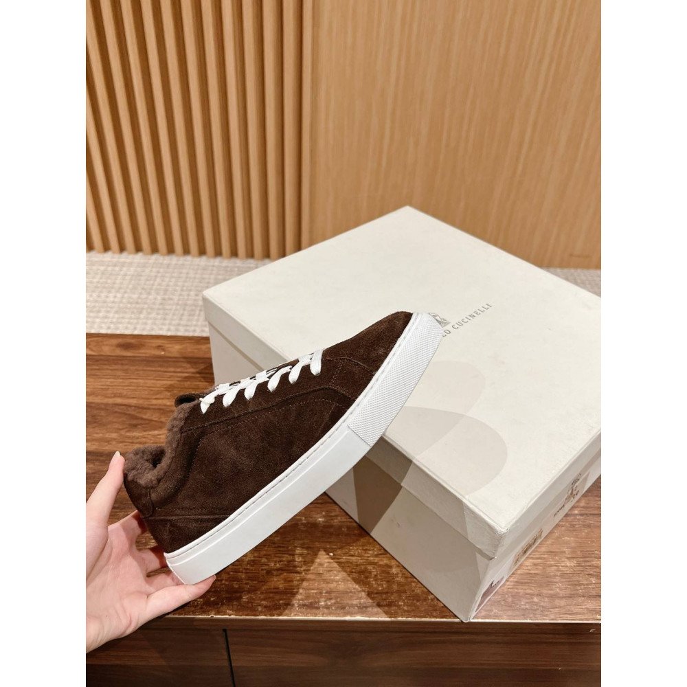 Sneakers Sneakers