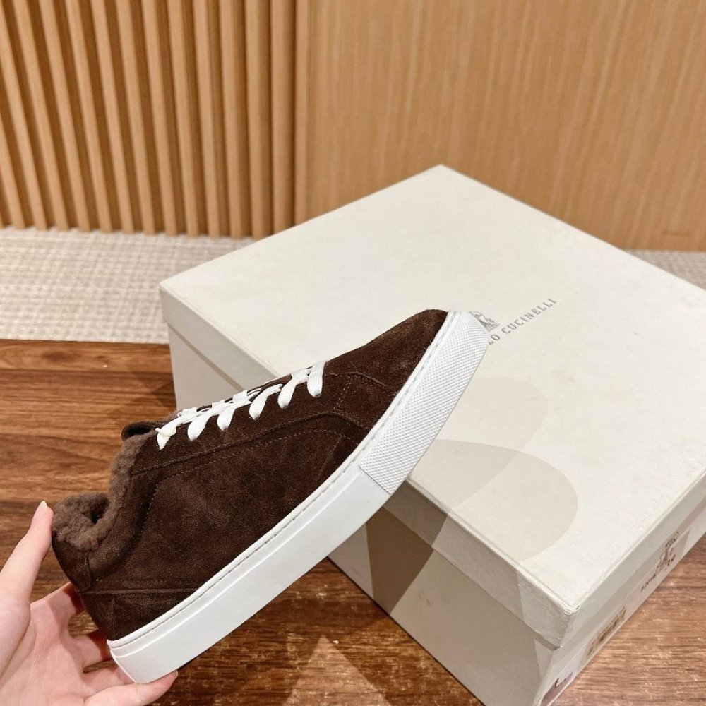 Sneakers Sneakers