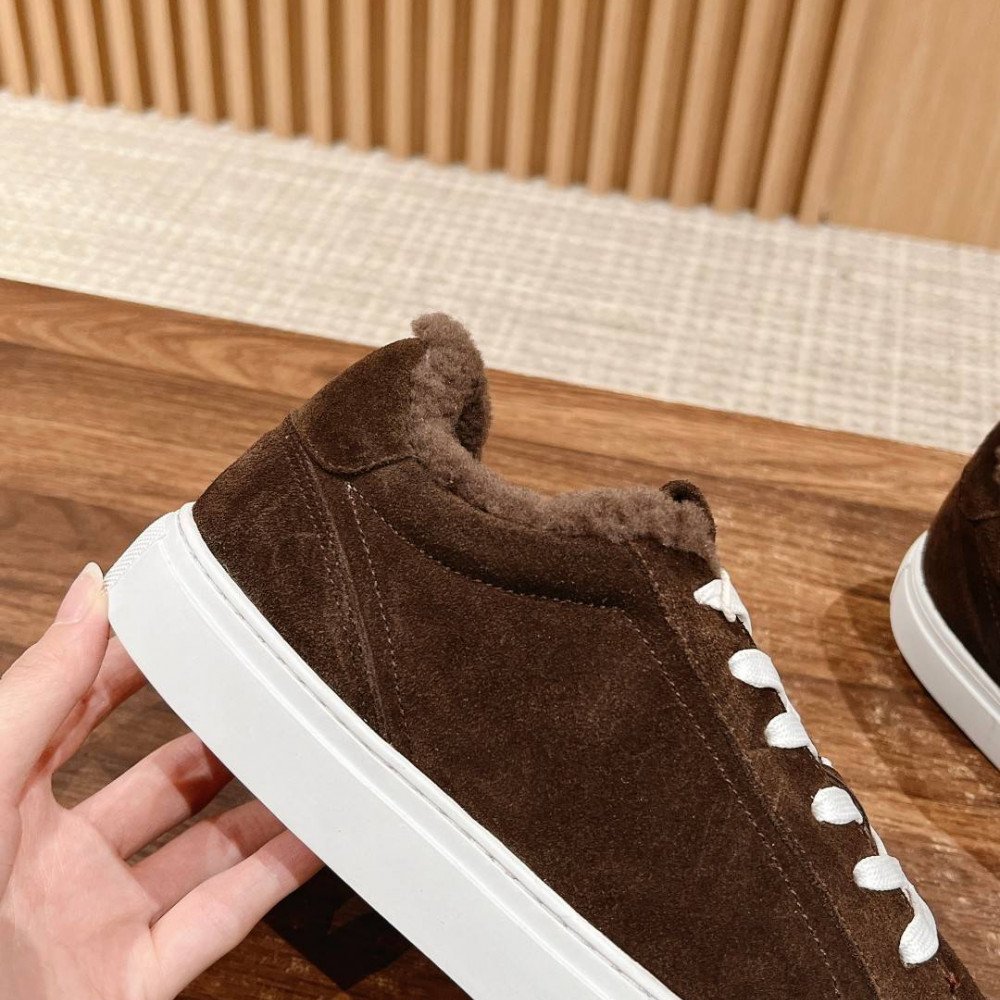 Sneakers Sneakers