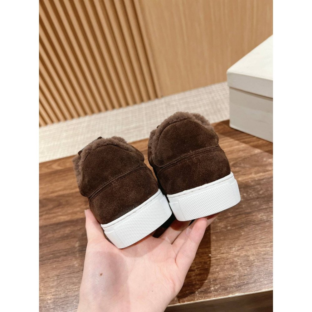 Sneakers Sneakers