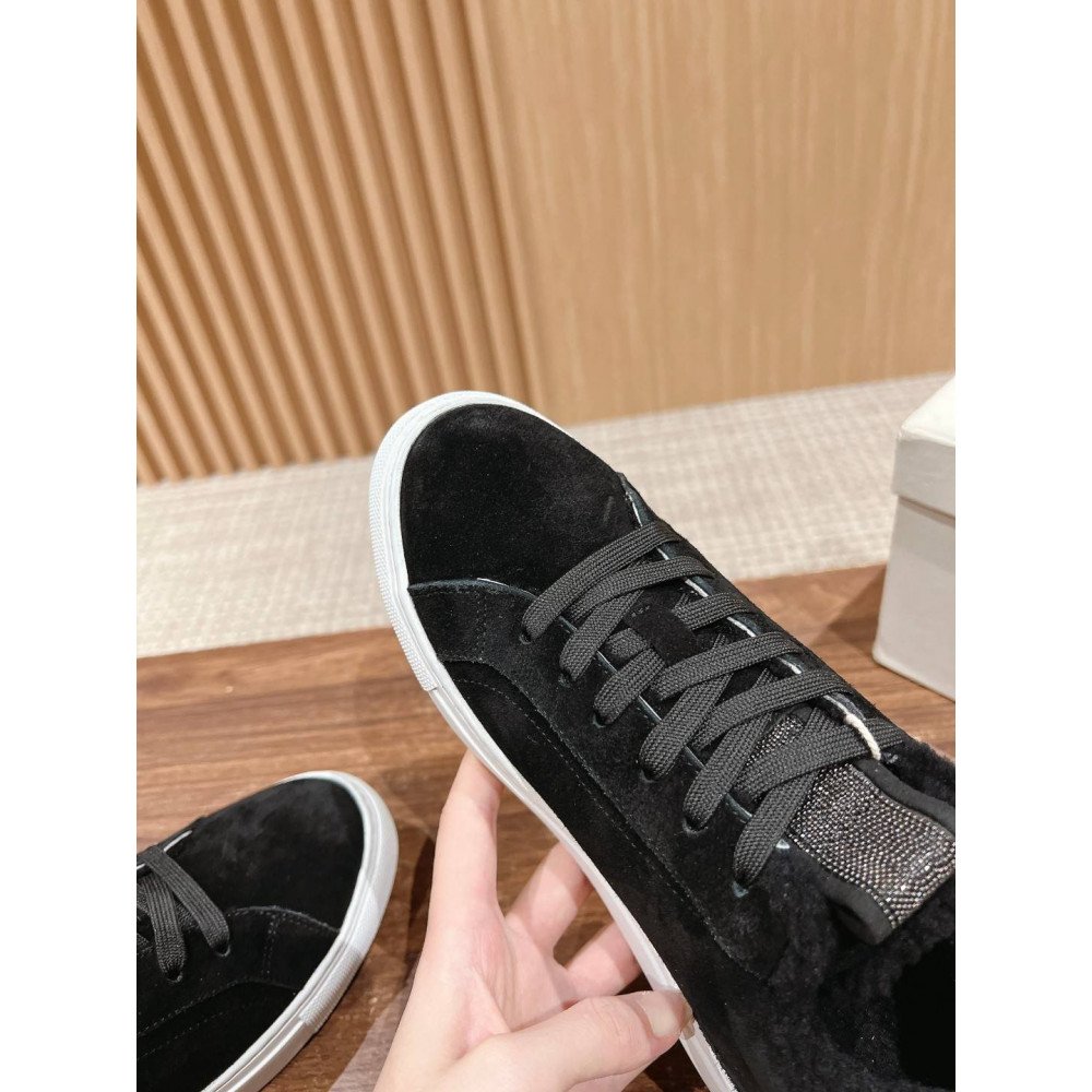 Sneakers Sneakers