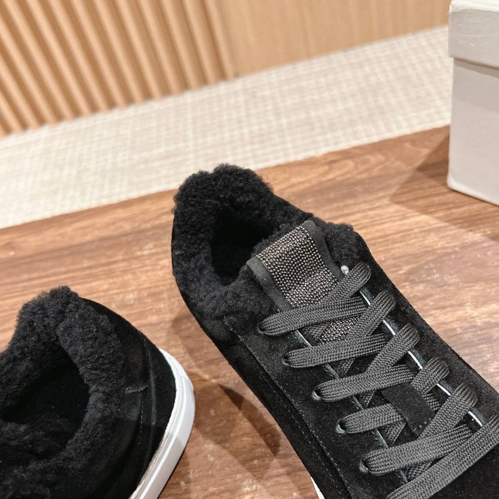 Sneakers Sneakers