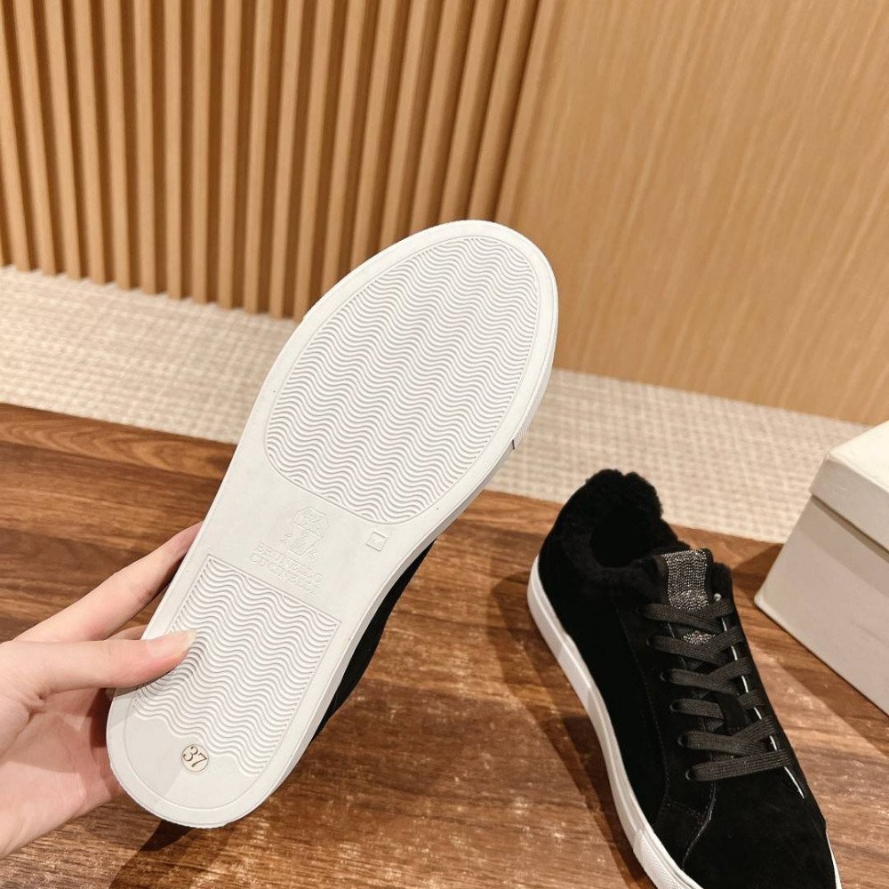 Sneakers Sneakers