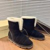 Snow boots