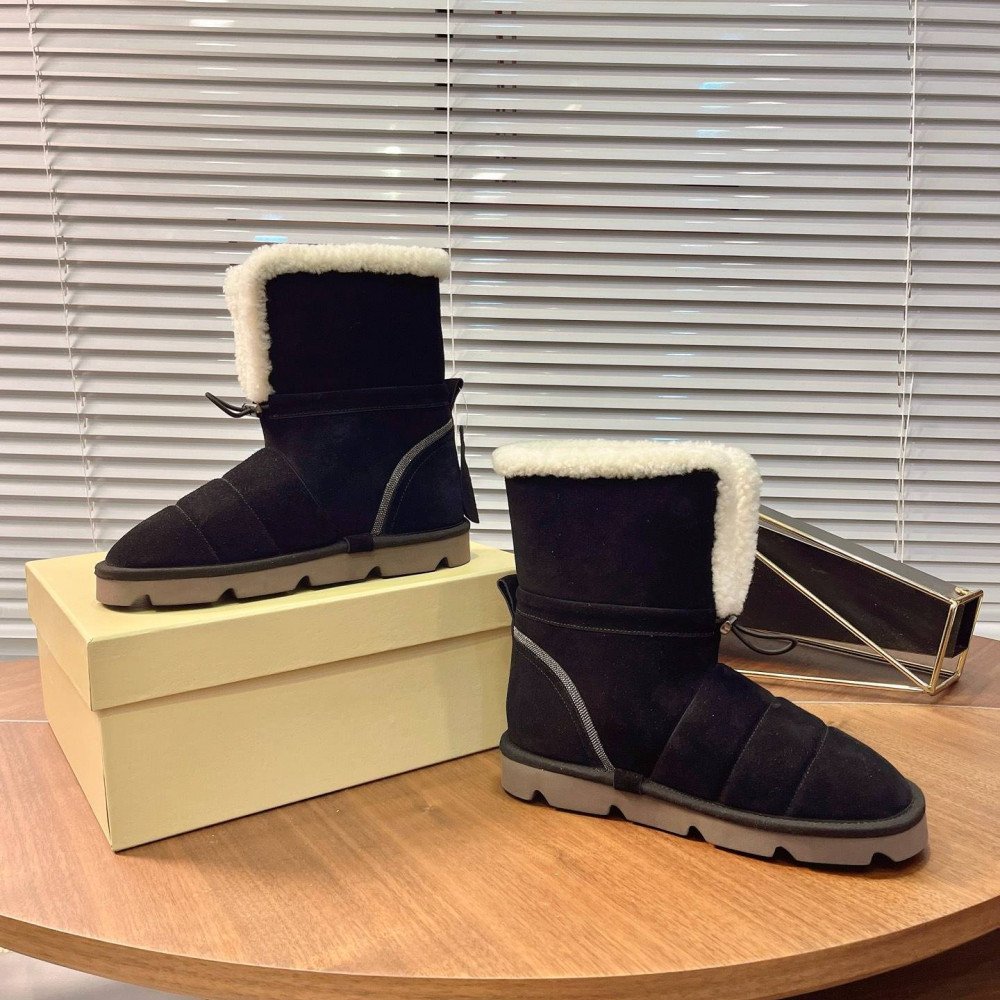 Snow boots Snow boots
