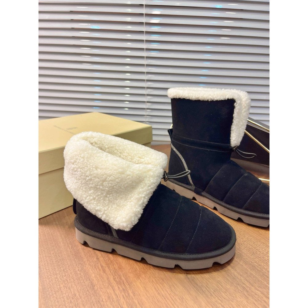 Snow boots Snow boots