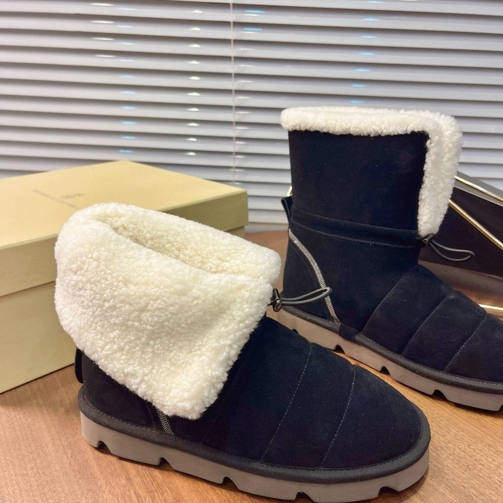 Snow boots Snow boots
