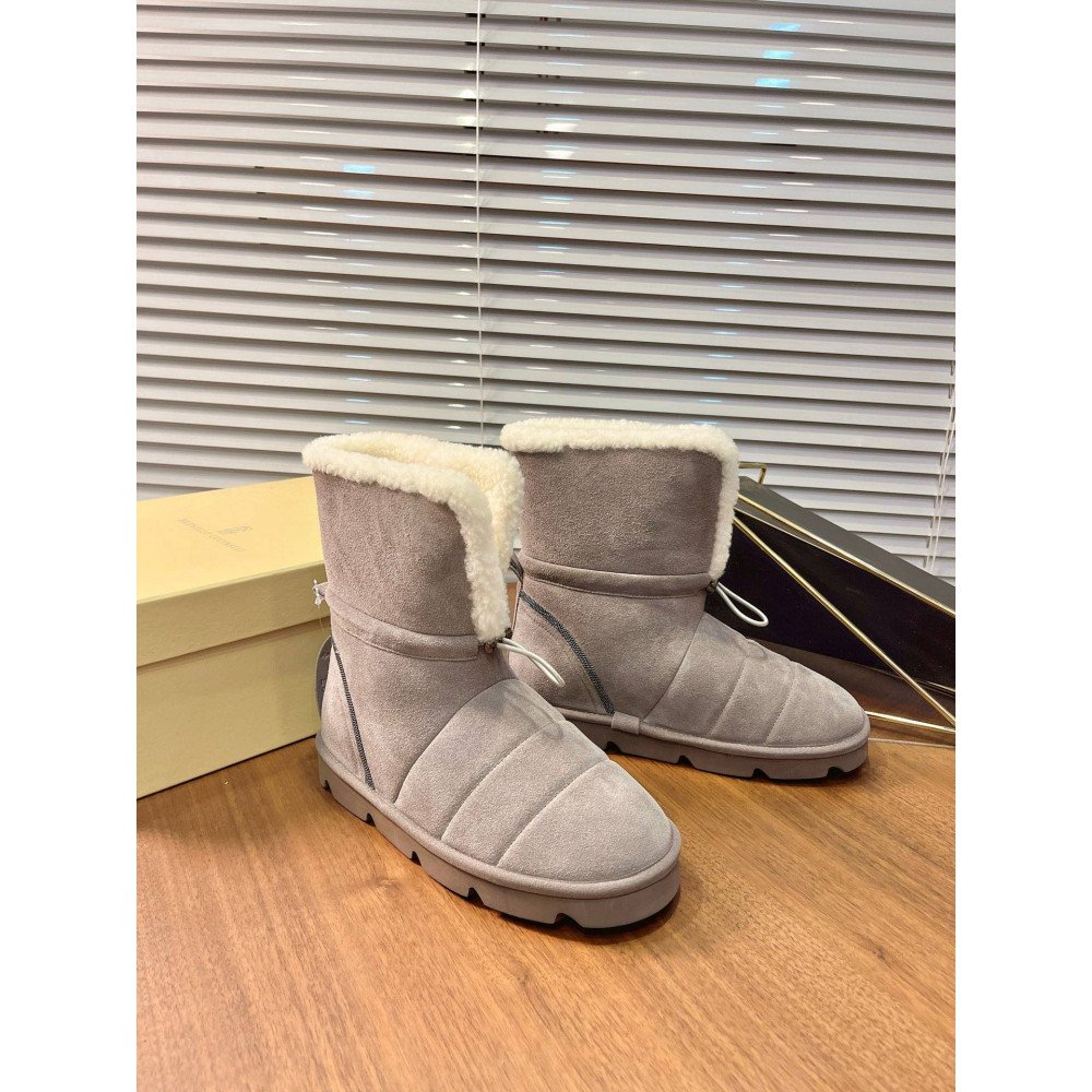 Snow boots Snow boots