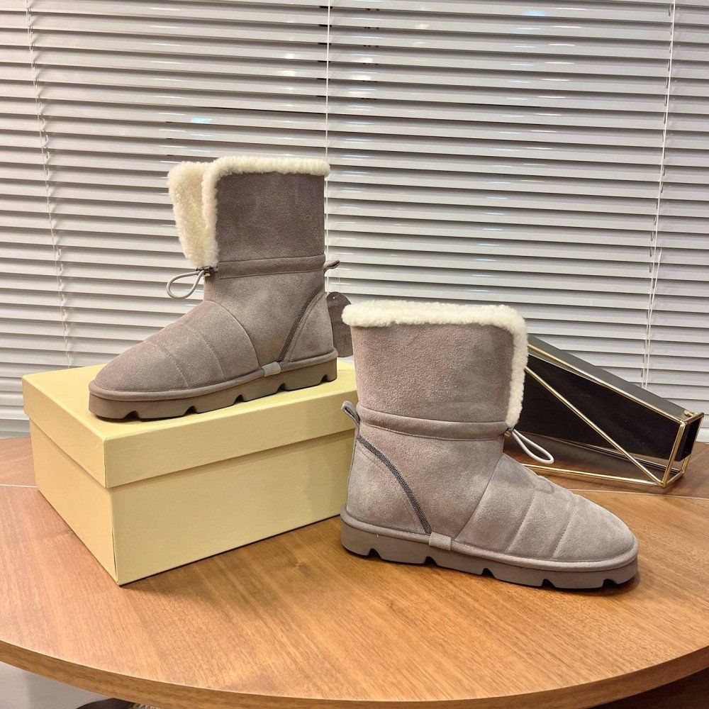 Snow boots Snow boots