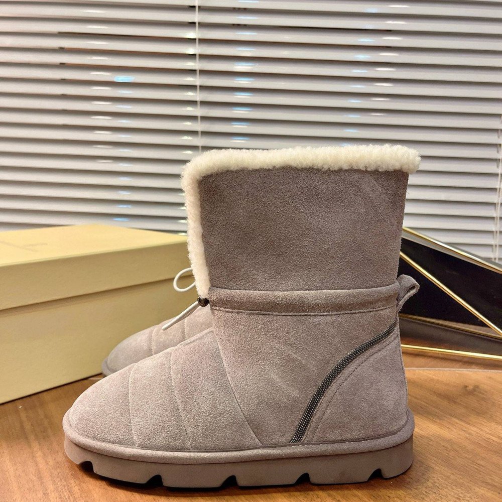 Snow boots Snow boots