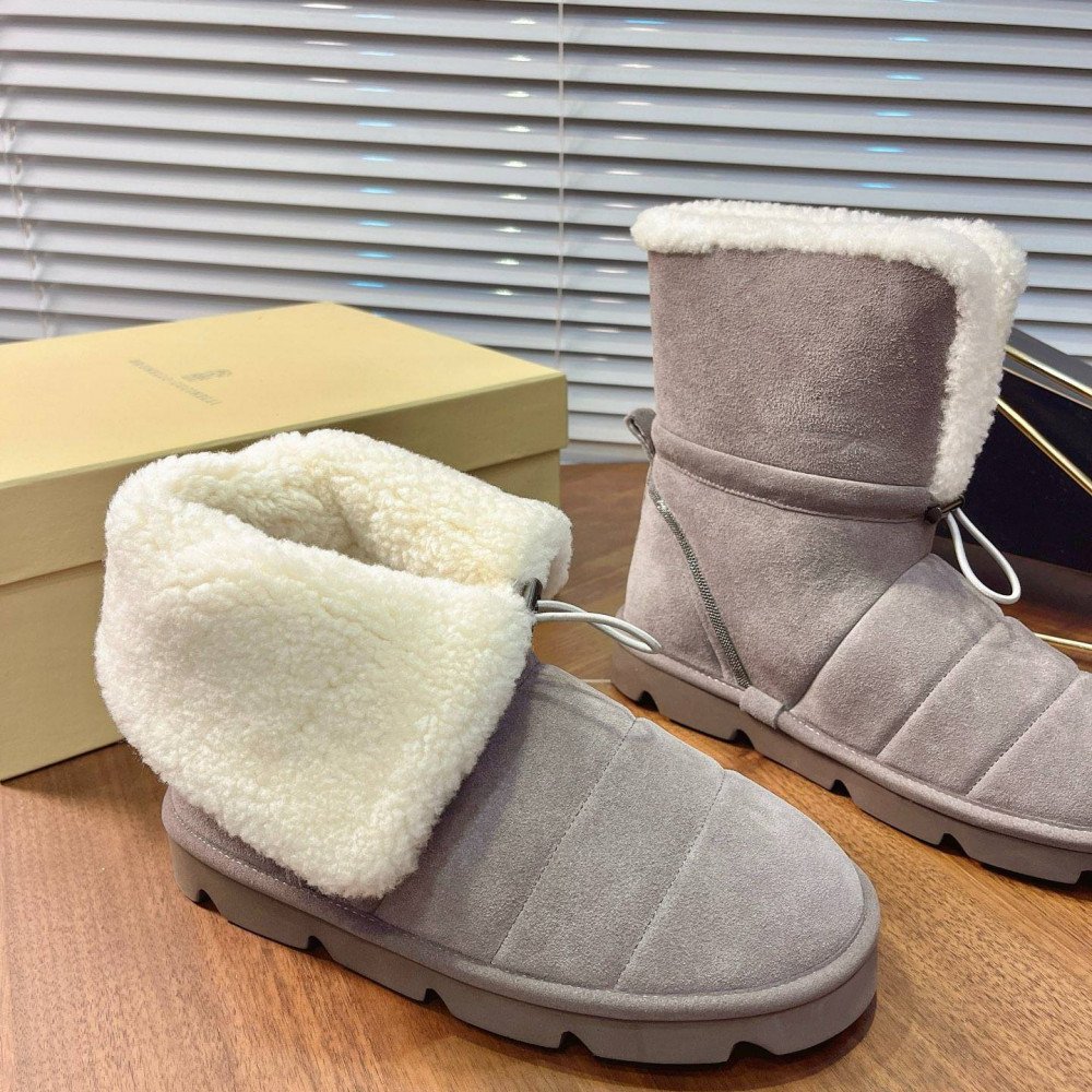 Snow boots Snow boots